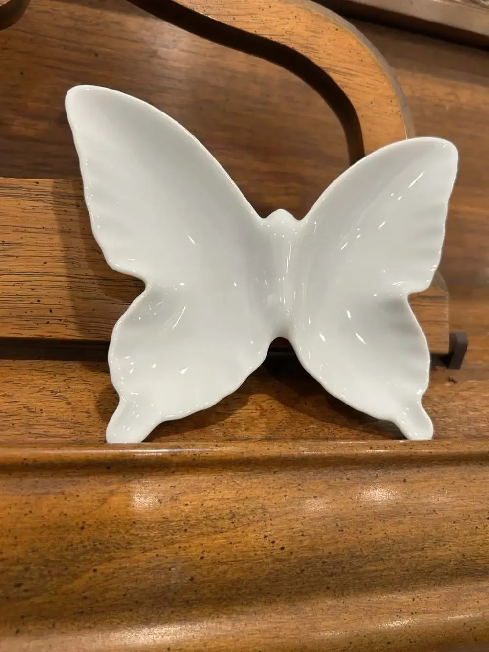 White Porcelain Butterfly Shaped Trinket Tray Ring Bowl